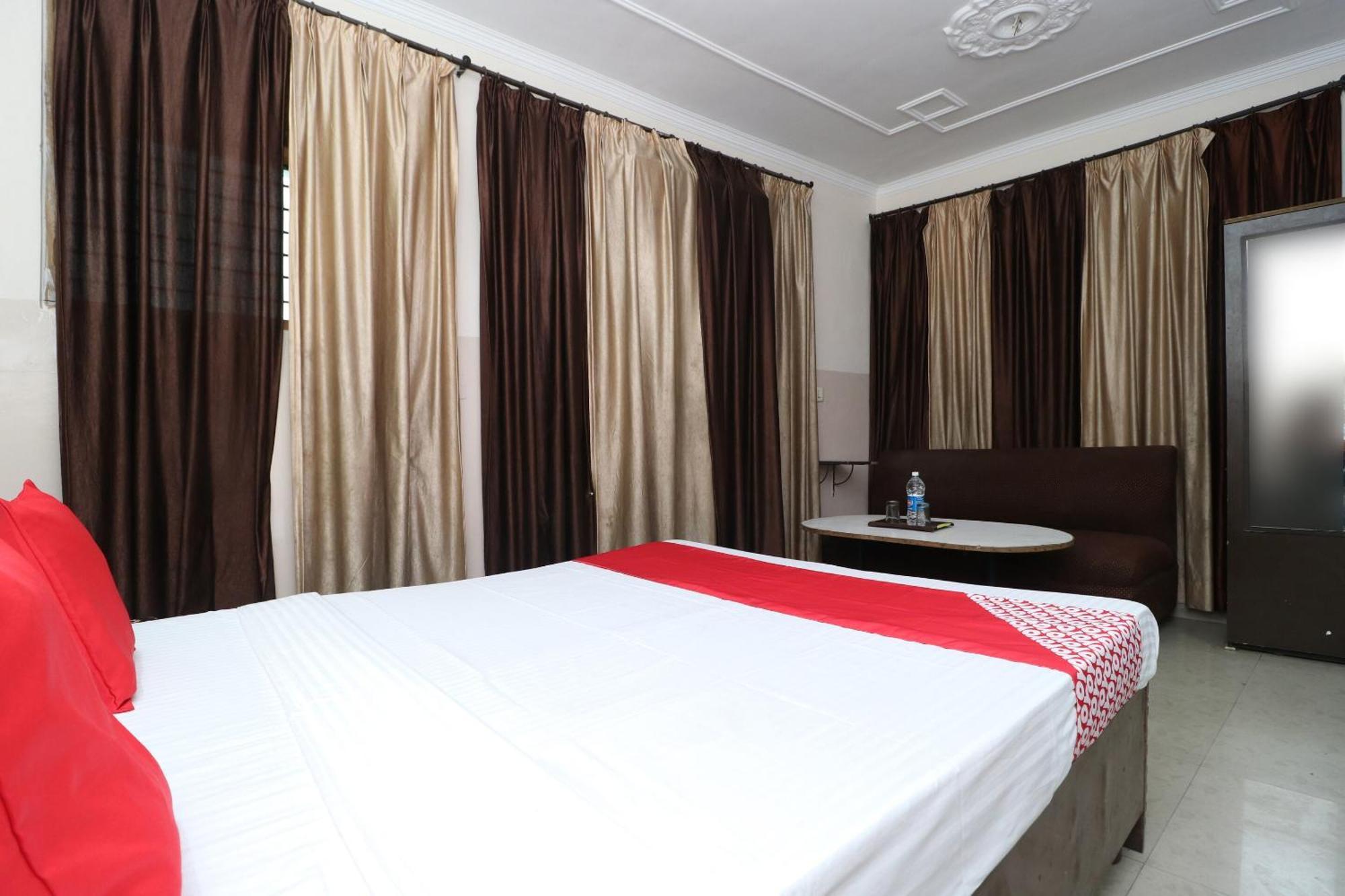 Hotel O Ashoka Residency Chandīgarh Exterior foto
